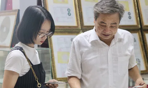 Đồ chơi Trung thu mùa Covid-19: Đồ chơi truyền thống “lên ngôi”